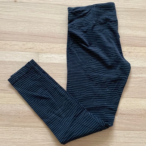 Talula By Aritzia striped leggings Sz. M - Picture 1 of 5